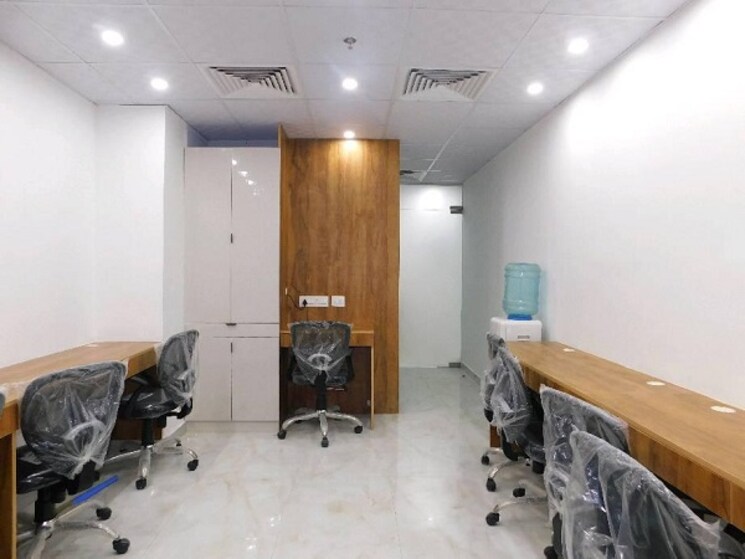 Team Area, sector 62 Commercial Office Space 500 Sq.Ft. In Sector 62 Noida 8867755