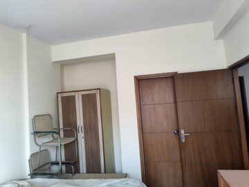 Room in 3 BHK Apartment at Northwind Sanctuary, Pi Greater Noida – for Sale