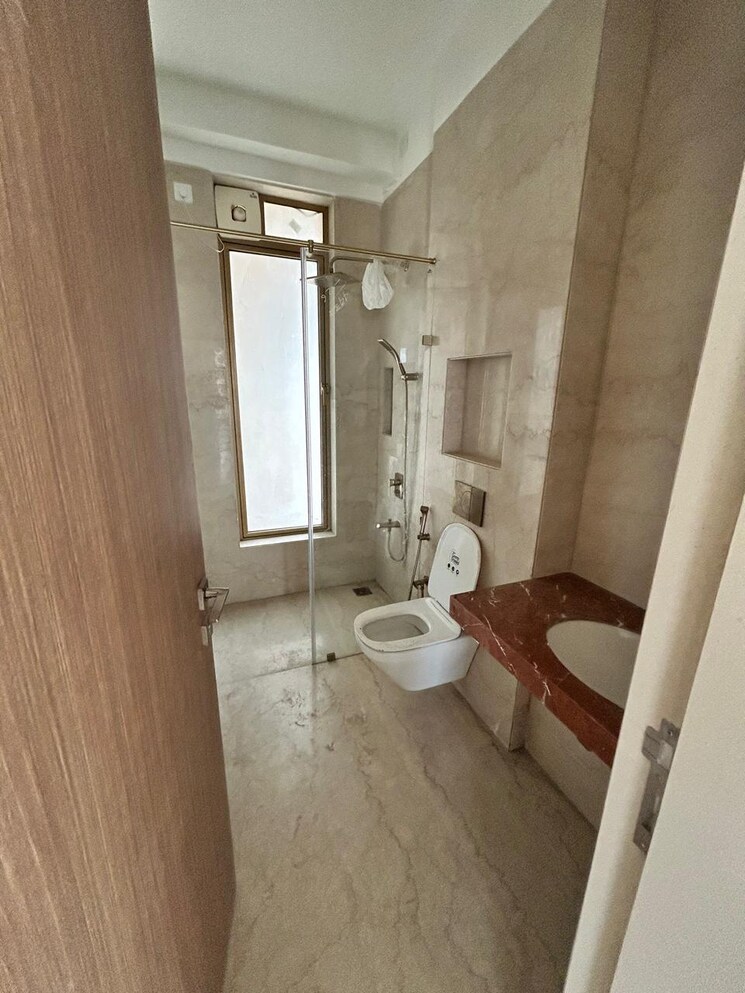Bathroom, godrej-rks 5 Bedroom 3028 Sq.Ft. Apartment In Chembur Mumbai 8867892