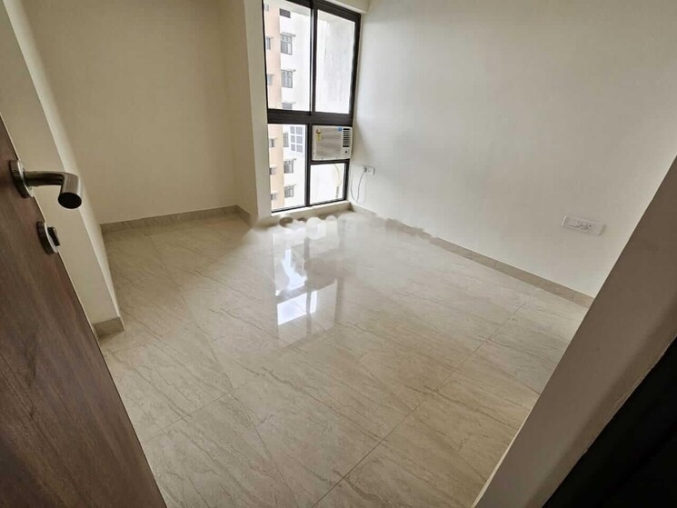 Room, lodha-crown-quality-homes 1 Bedroom 317 Sq.Ft. Apartment In Majiwada Thane 8867906