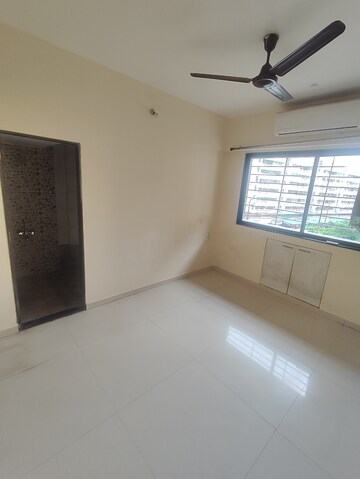 Room in 2 BHK Apartment at Sri Dutt s Garden Avenue-K, Virar West – for Rent