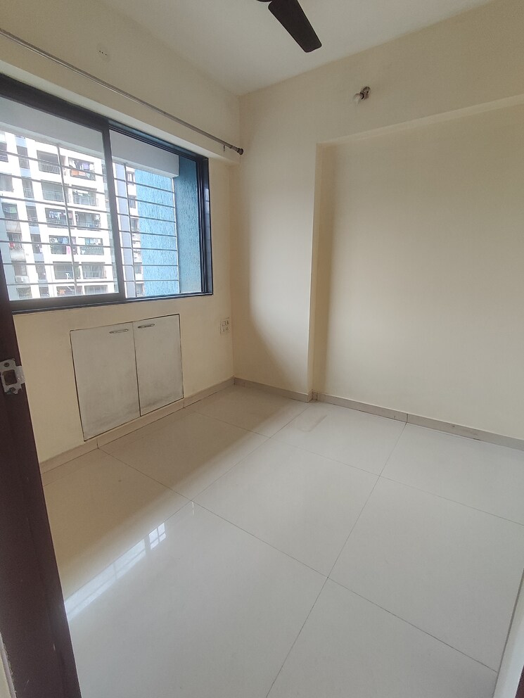 Room, sri-dutt-s-garden-avenue-k 2 Bedroom 525 Sq.Ft. Apartment In Virar West Palghar 8867985