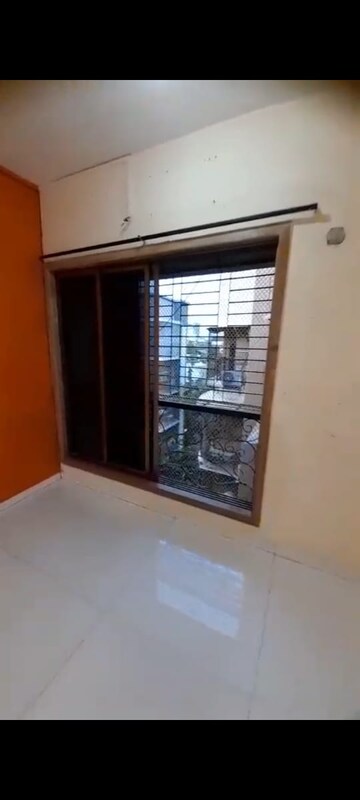 Room in 1 BHK Apartment at Koldongri CHS, Andheri East – for Rent