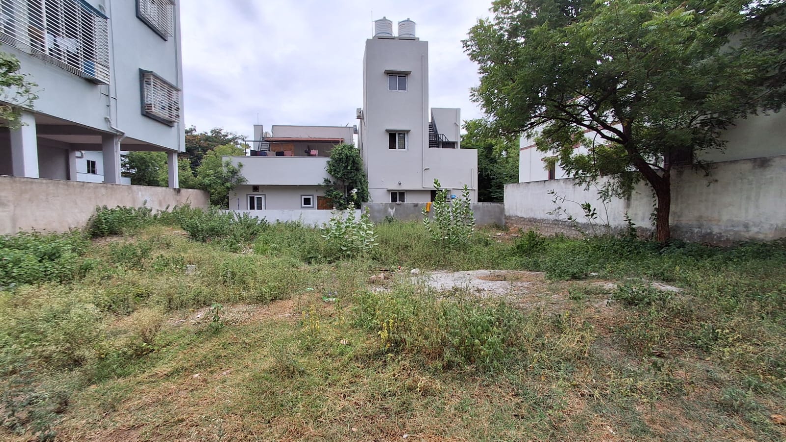Plot For Sale in Kapra