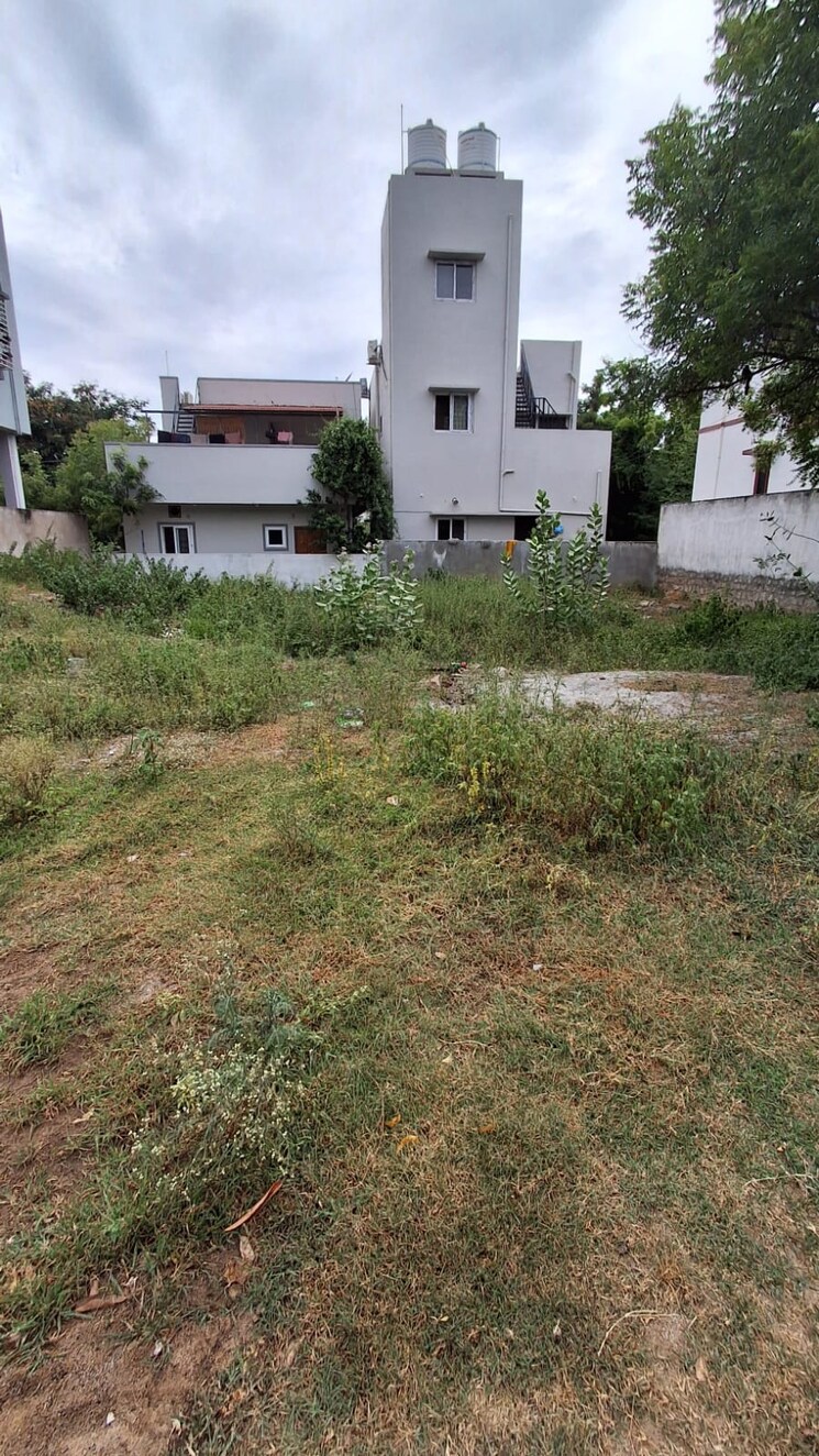 Garden, kapra  288 Sq.Yd. Plot In Kapra Hyderabad 8868020