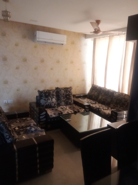 3 BHK 1750 Sq.Ft. Apartment in Parker White Lily