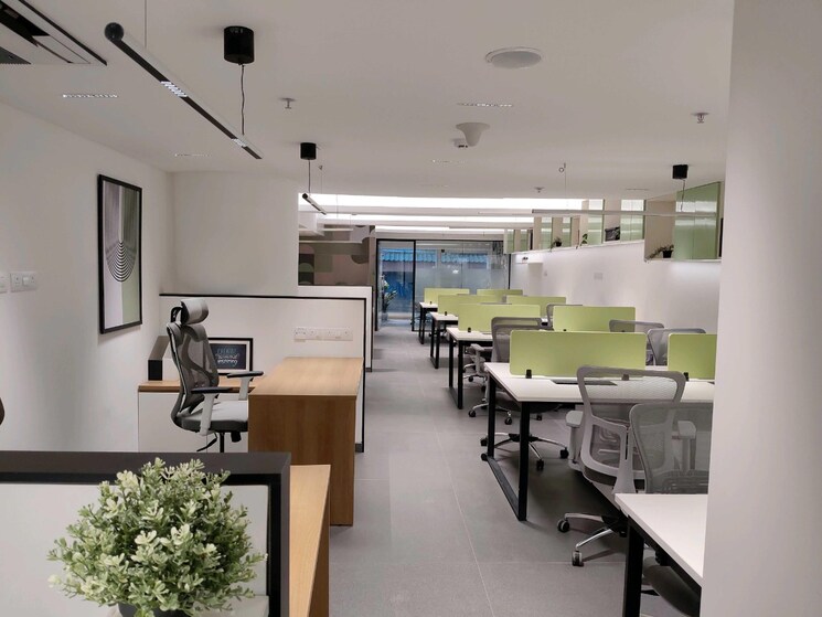 Team Area, marathon-futurex Commercial Office Space 1000 Sq.Ft. In Lower Parel Mumbai 8868059