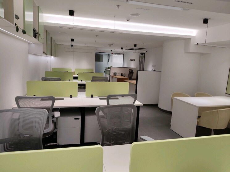 Team Area, marathon-futurex Commercial Office Space 1000 Sq.Ft. In Lower Parel Mumbai 8868059