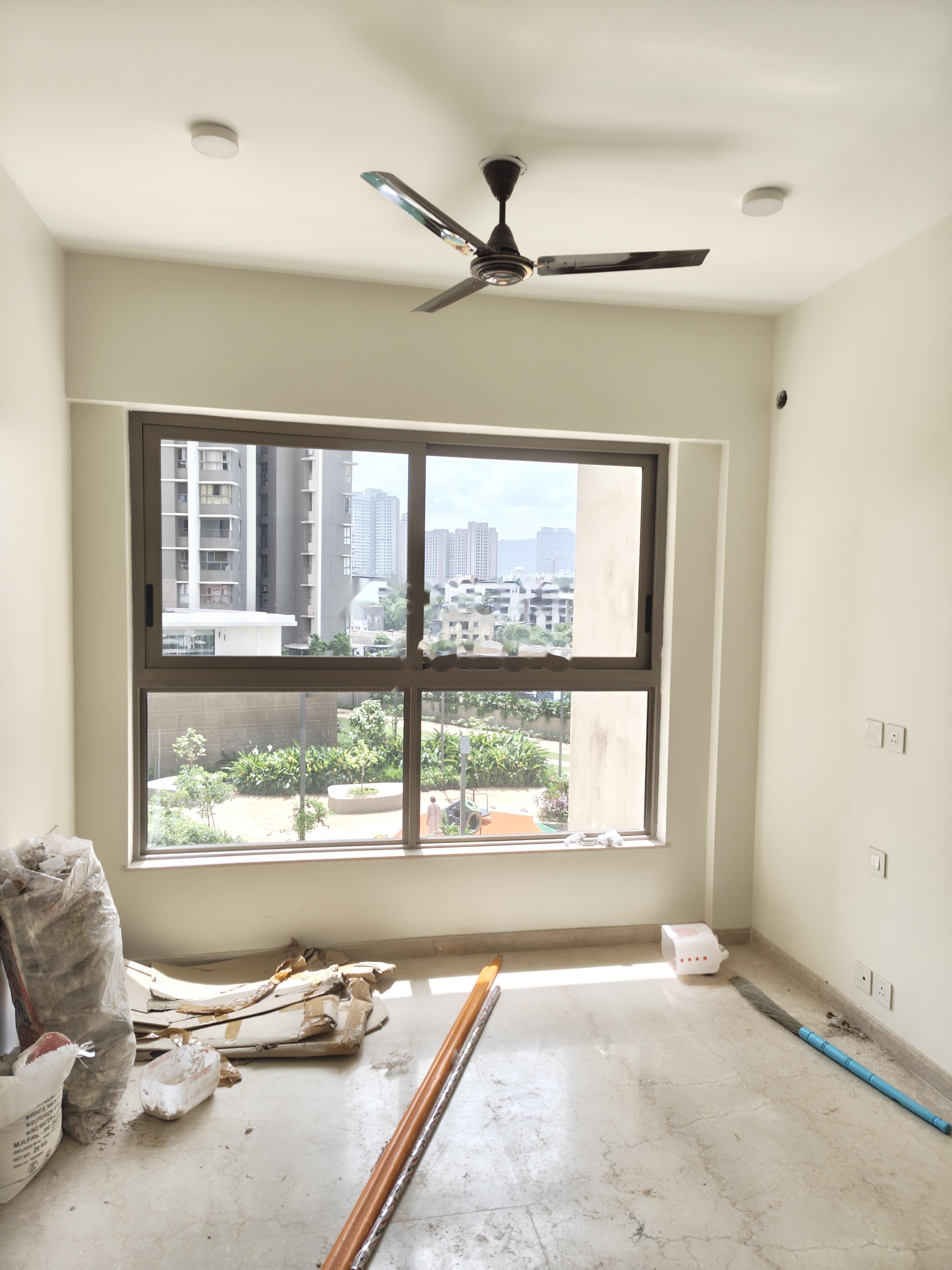 2 BHK Apartment For Rent in Kalpataru Paramount