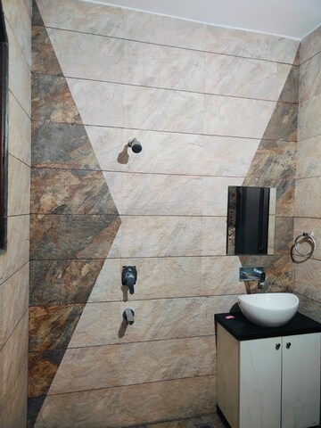Bathroom in 2 BHK Builder Floor at Sector 79 – for Rent