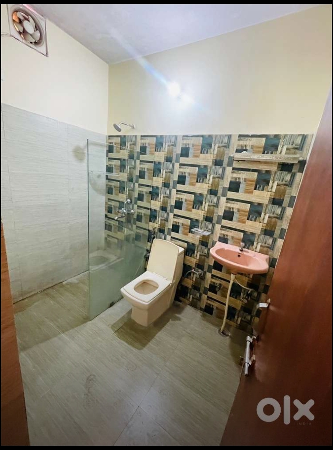 1 BHK Builder Floor For Rent in Sahastradhara Road