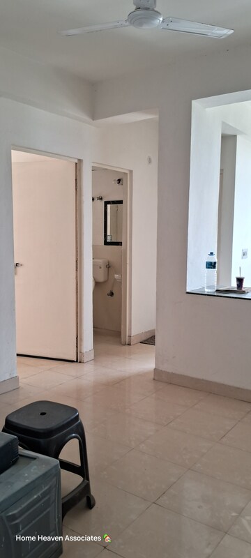 Lift in 2 BHK Apartment at Conscient Habitat, Sector 99a – for Rent