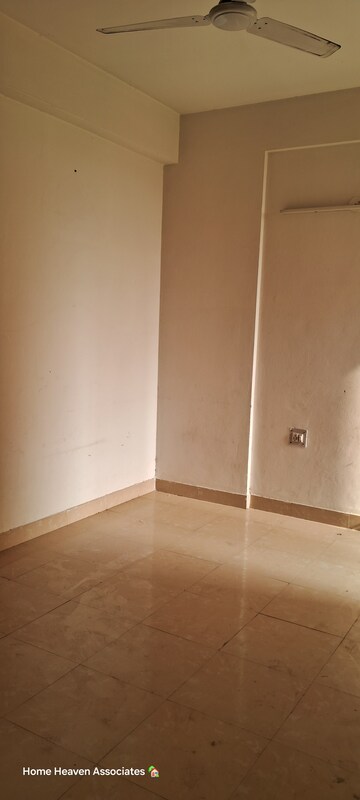 Room in 2 BHK Apartment at Conscient Habitat, Sector 99a – for Rent