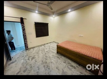 Bedroom in 1 BHK Builder Floor at Sahastradhara Road – for Rent