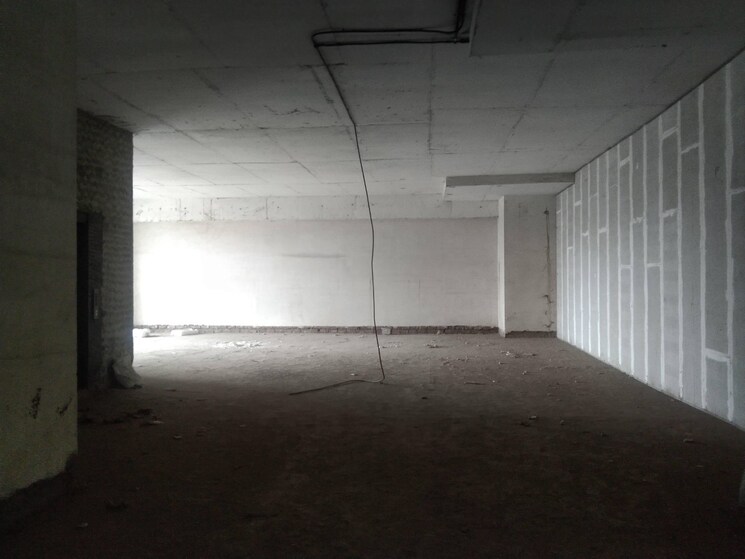 Room, prabhadevi Commercial Office Space 3400 Sq.Ft. In Prabhadevi Mumbai 8868125