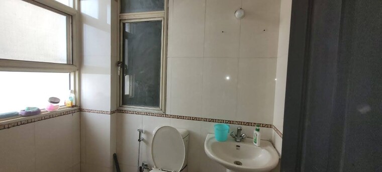 Bathroom, gc-emerald-heights 4 Bedroom 2200 Sq.Ft. Apartment In Vaishali Sector 9 Ghaziabad 8868230