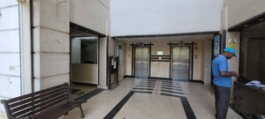 Lift in 4 BHK Apartment at GC Emerald Heights, Vaishali Sector 9 – for Sale