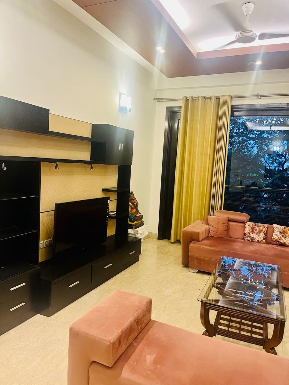 3 BHK + Servant Room Builder Floor For Rent in Panchsheel Enclave