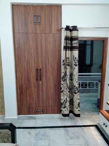 Room in  Pg at Gomti Nagar – for Rent