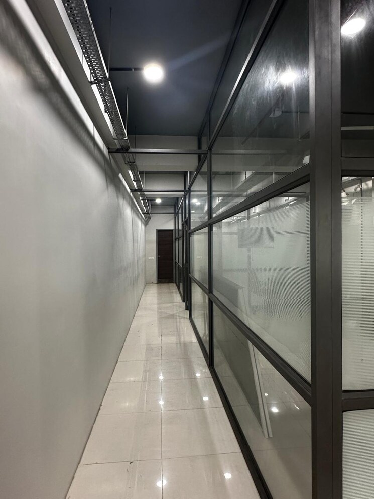 undefined, thaltej Commercial Office Space 1335 Sq.Ft. In Thaltej Ahmedabad 8868342