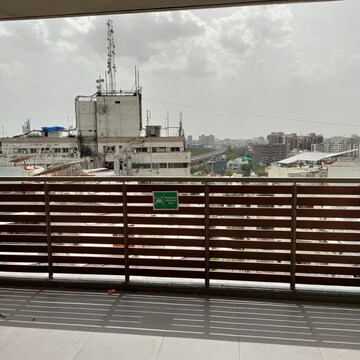  Office Space – Exterior View View at Thaltej - for Rent