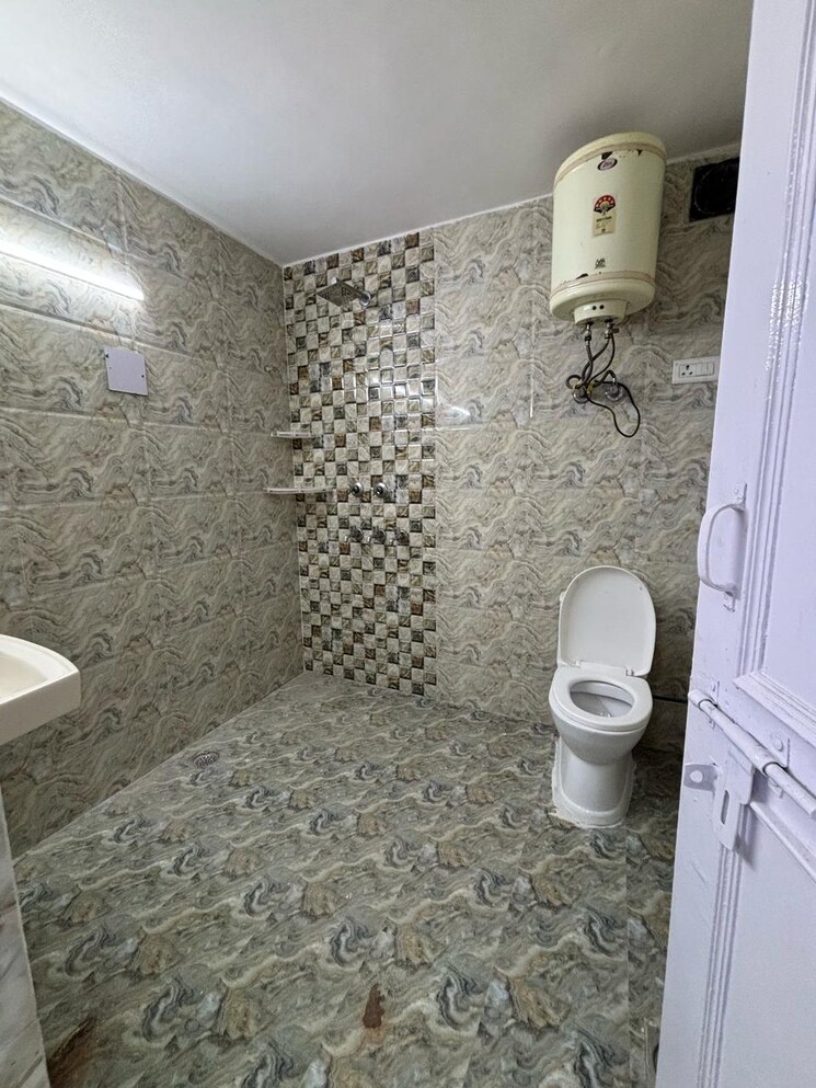 Bathroom, boutique-residential-apartments-g-88 2 Bedroom 100 Sq.Yd. Apartment In Saket Delhi 8868372