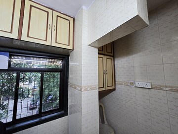 Room in 1 BHK Apartment at MG Complex, Vashi Sector 11 – for Rent