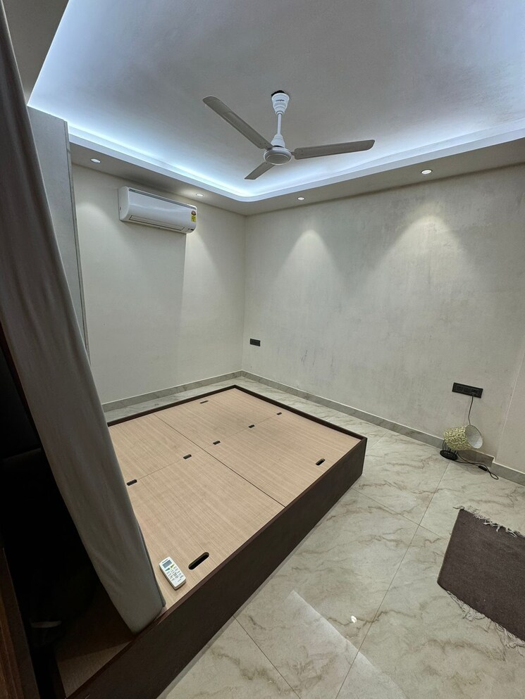 Kitchen, anand niketan 3 Bedroom 300 Sq.Yd. Builder Floor In Anand Niketan Delhi 8868368