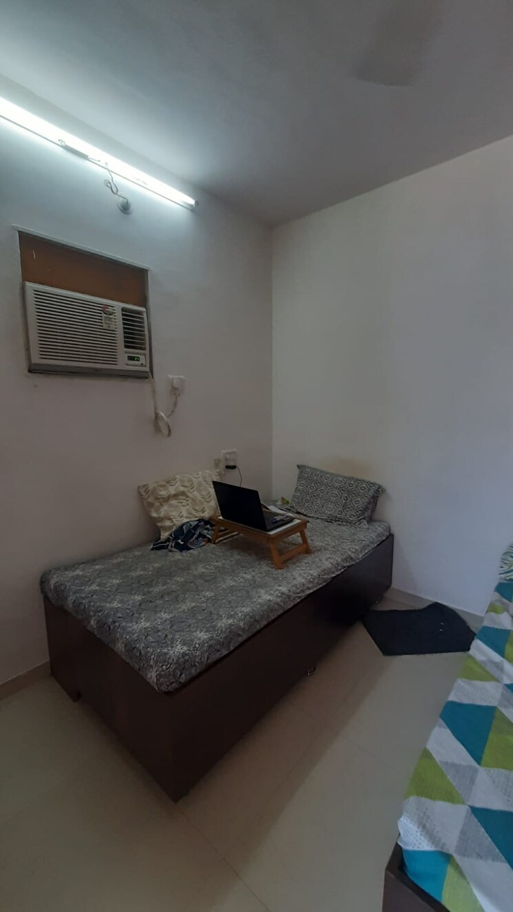 Living Room, saraswati-chs-vile-parle-west 1 Bedroom 480 Sq.Ft. Apartment In Vile Parle West Mumbai 8868381