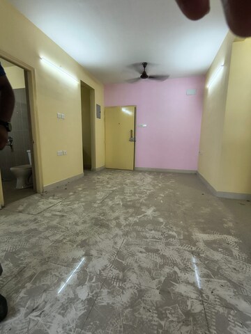 Room in 2 BHK Apartment at DTC Southern Heights, Joka – for Rent