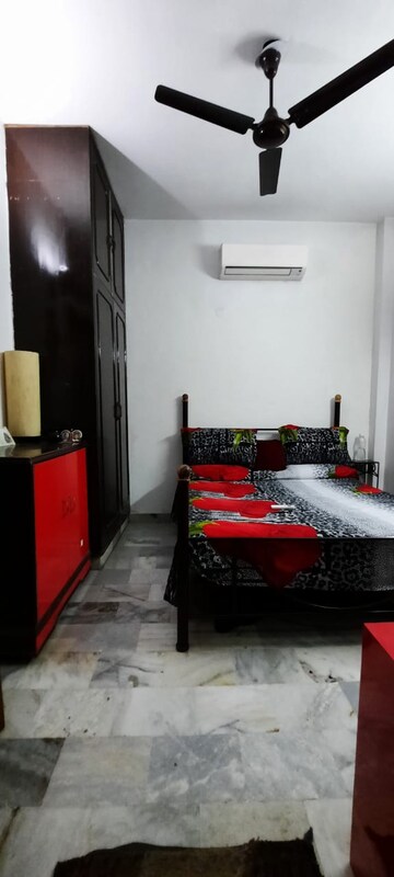 Bedroom in 1 BHK Builder Floor at Malviya Nagar – for Rent