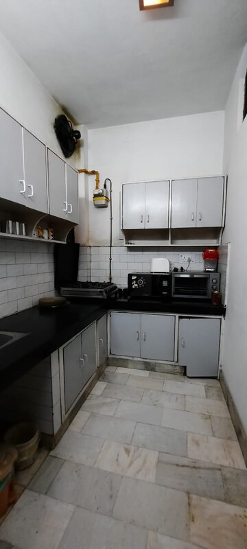 Kitchen in 1 BHK Builder Floor at Malviya Nagar – for Rent