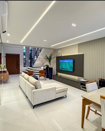 Master Bedroom in 2.5 BHK Builder Floor at Sector 33 – for Rent