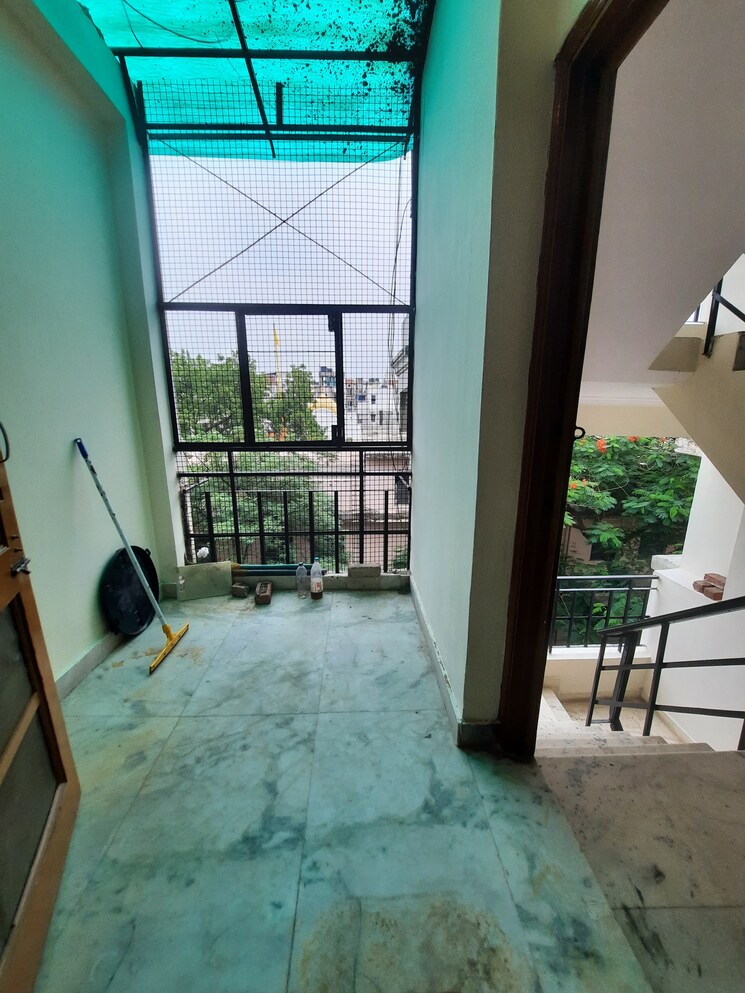 Balcony, malviya nagar 2 Bedroom 900 Sq.Ft. Builder Floor In Malviya Nagar Delhi 8868507