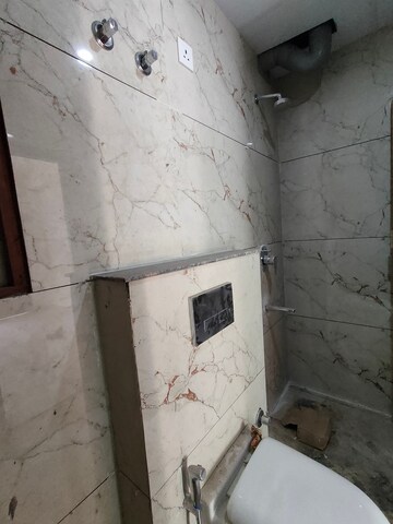 Bathroom in 3 BHK Apartment at M3M Golf Hills, Sector 79 – for Sale