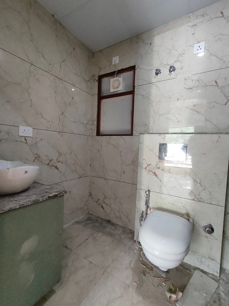 Bathroom, m3m-golf-hills 3 Bedroom 2260 Sq.Ft. Apartment In Sector 79 Gurgaon 8868510