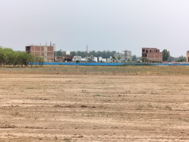 undefined, central-town  130 Sq.Ft. Plot In Vip Road Zirakpur 8868489