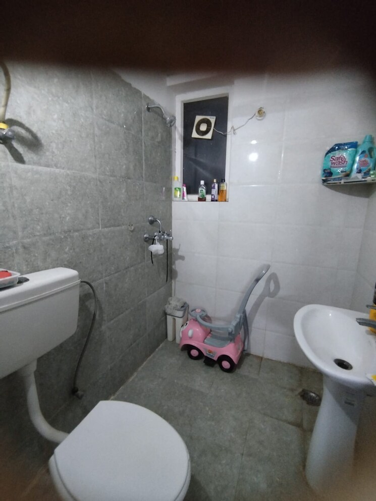 Bathroom, anthem-french-apartment 2.5 Bedroom 1148 Sq.Ft. Apartment In Sector 16b Greater Noida Greater Noida 8868561