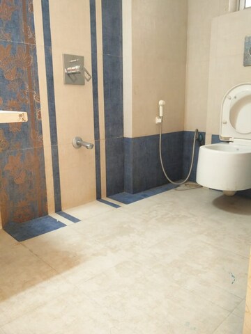 Bathroom in 3 BHK Apartment at Sai Shrushti Chembur, Chembur – for Rent