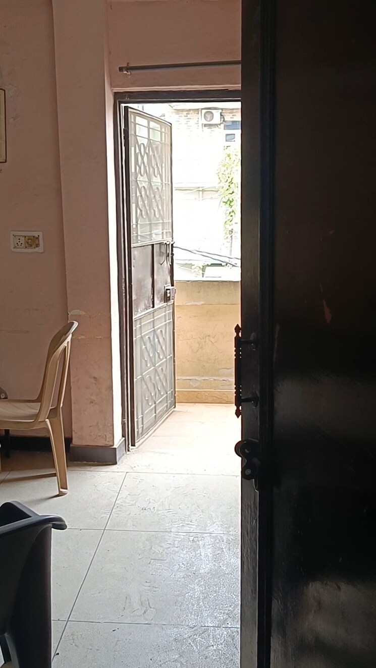 Bathroom, shalimar garden extension i 2 Bedroom 900 Sq.Ft. Builder Floor In Shalimar Garden Extension I Ghaziabad 8868696