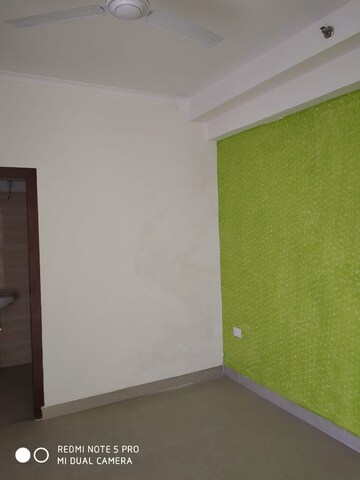 Room in 3 BHK Apartment at Amrapali Zodiac, Sector 120 – for Sale