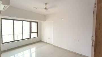 Room in 2 BHK Apartment at Aristo Pearl Residency, Prabhadevi – for Rent