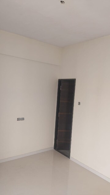 Room in 3 BHK Apartment at Gami Reagan, Ghansoli – for Rent