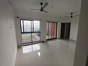 Room in 2 BHK Apartment at Shapoorji Pallonji Joyville Hinjewadi, Hinjewadi – for Rent