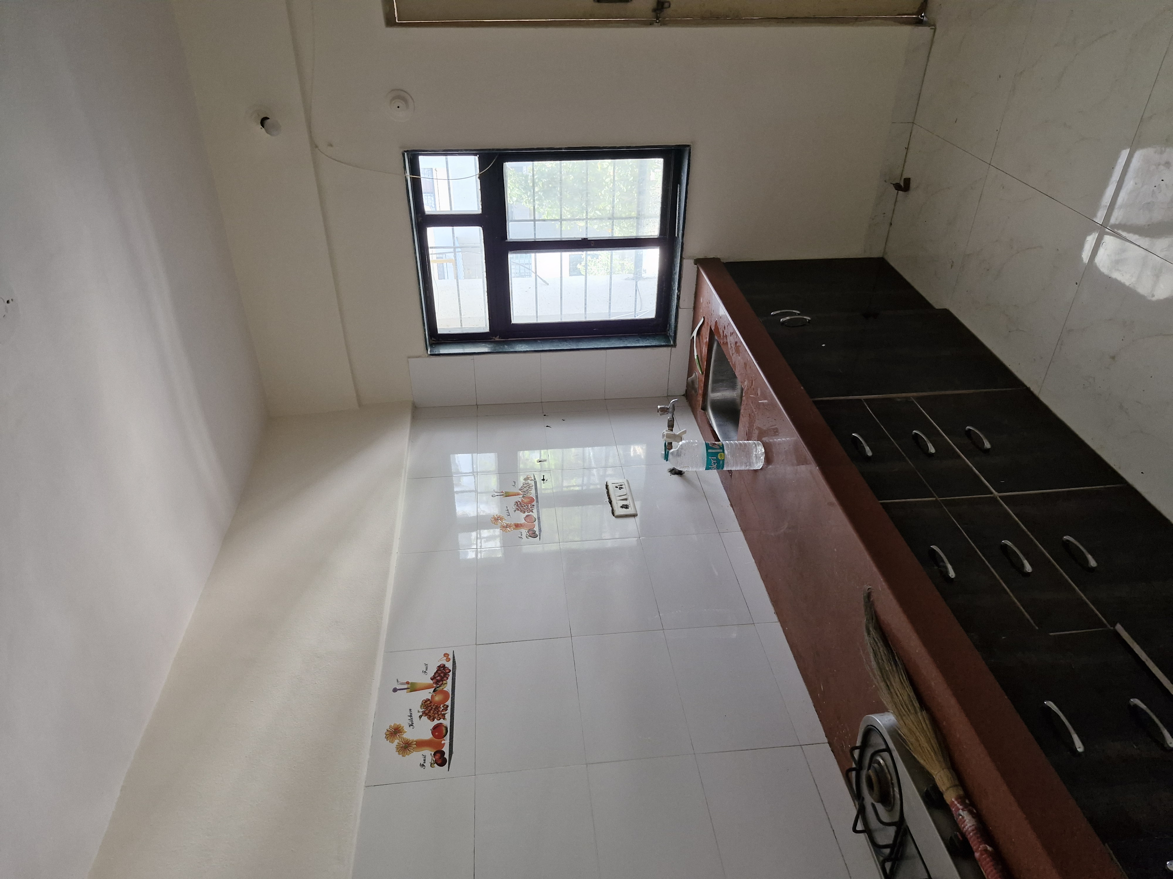 2 BHK 956 Sq.Ft. Apartment in Vanashree Apartment