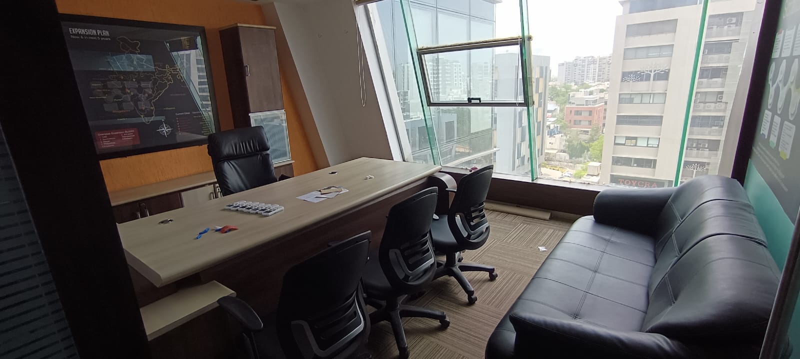 Office Space For Rent in Venus Atlantis