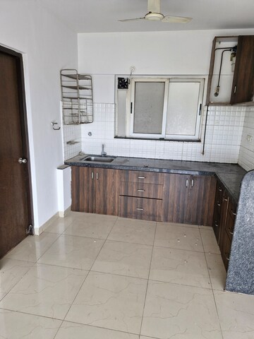 Kitchen in 3 BHK Apartment at Amanora Victory Towers, Hadapsar – for Sale