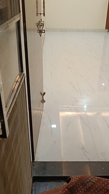 Furnished Amenities in 3 BHK Builder Floor at Shalimar Garden Extension I – for Sale