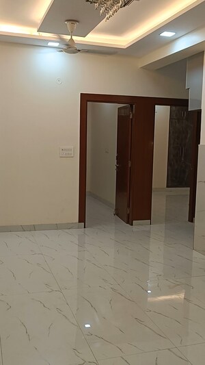 Room in 3 BHK Builder Floor at Shalimar Garden Extension I – for Sale