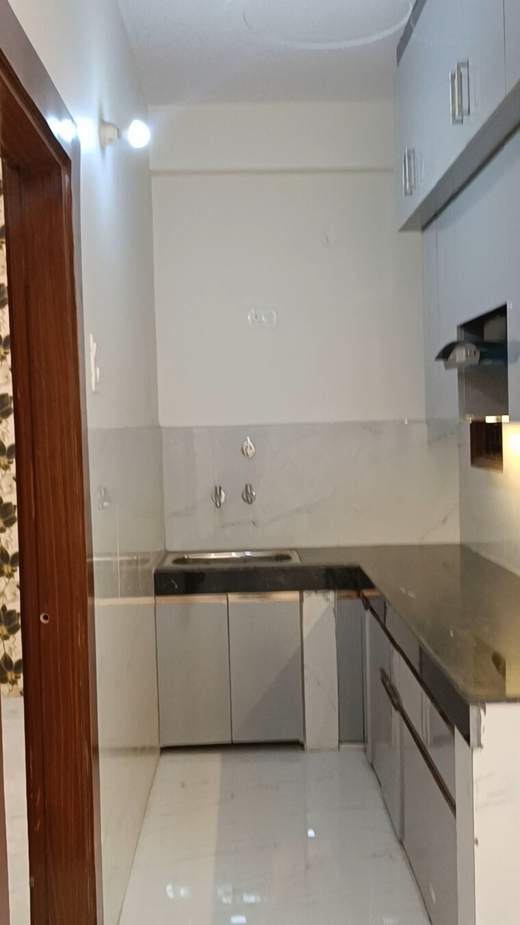 Kitchen, shalimar garden extension i 3 Bedroom 1100 Sq.Ft. Builder Floor In Shalimar Garden Extension I Ghaziabad 8868943